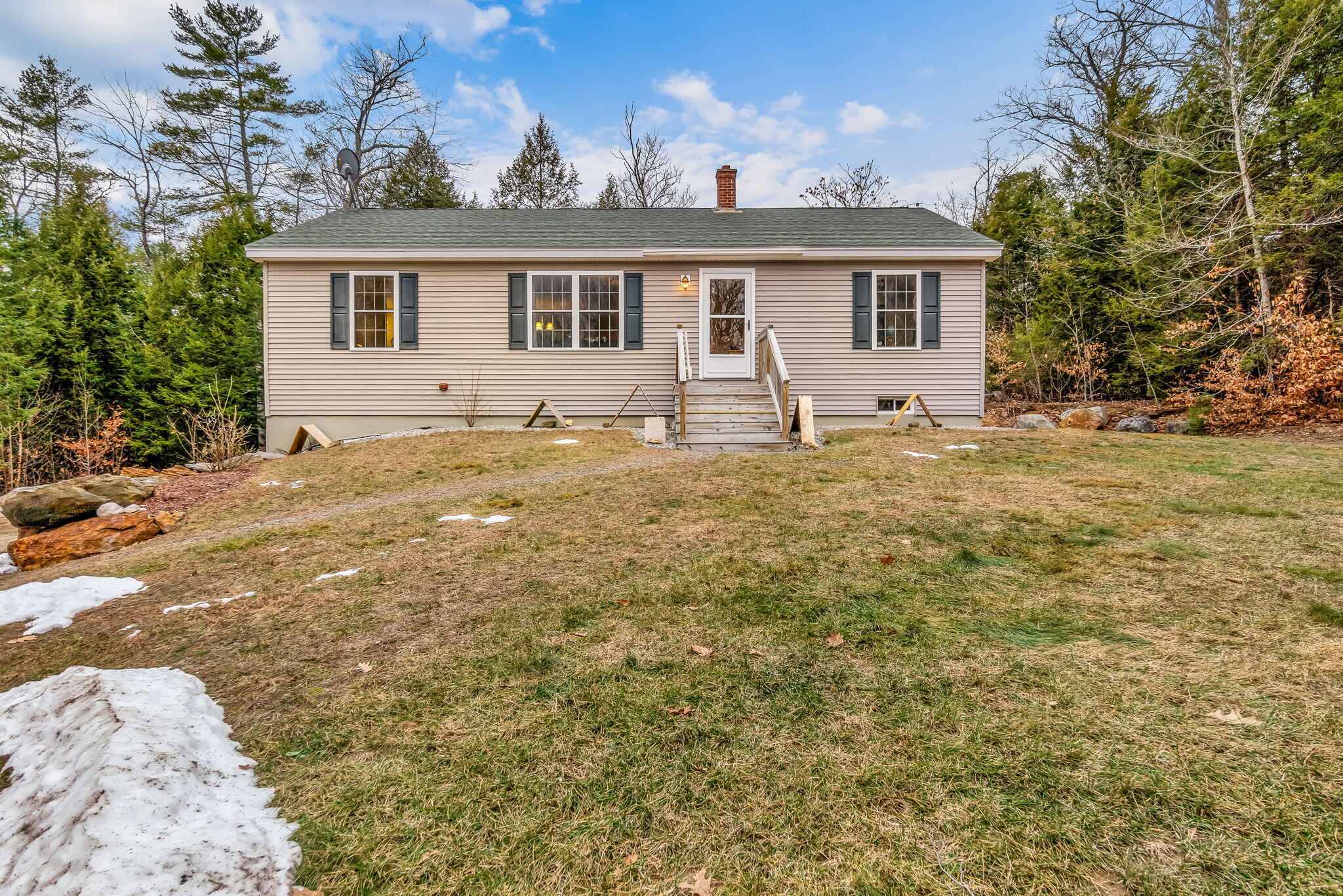 89 Boot Cove Lane Winthrop ME 04364