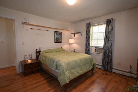 16 Easy Street Standish ME 04084