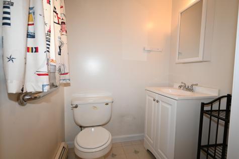 16 Easy Street Standish ME 04084