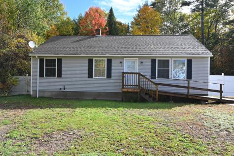 16 Easy Street Standish ME 04084