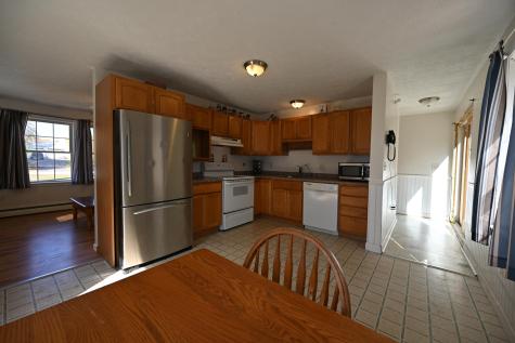 16 Easy Street Standish ME 04084