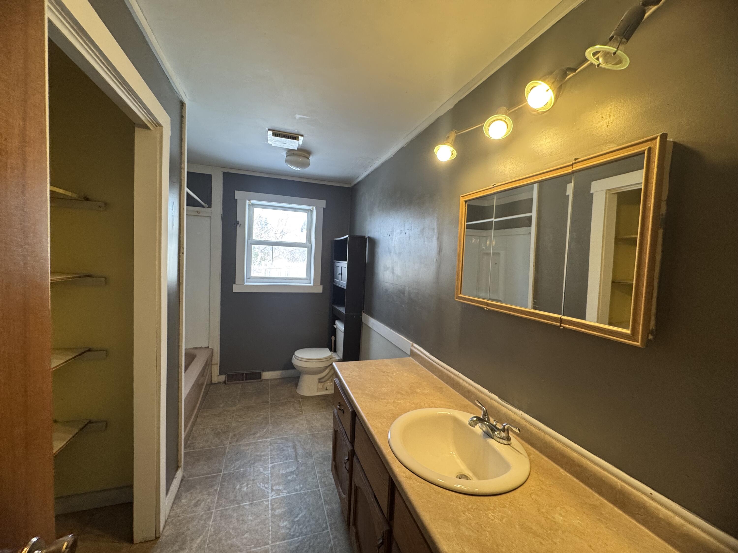7 Mcmanus Street Washburn ME 04786