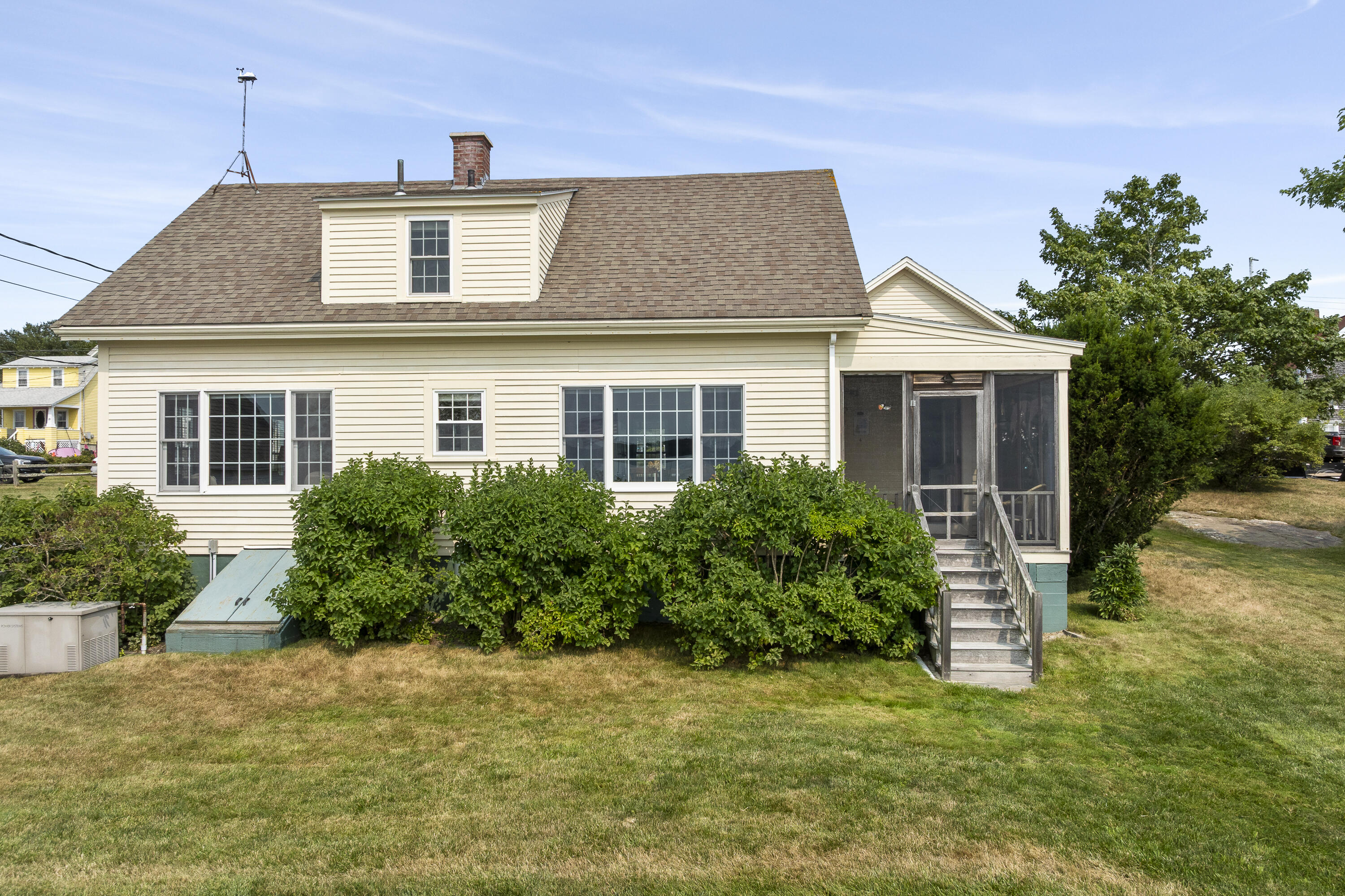 1 Fish Point Road Bristol ME 04554