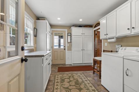 1 Fish Point Road Bristol ME 04554