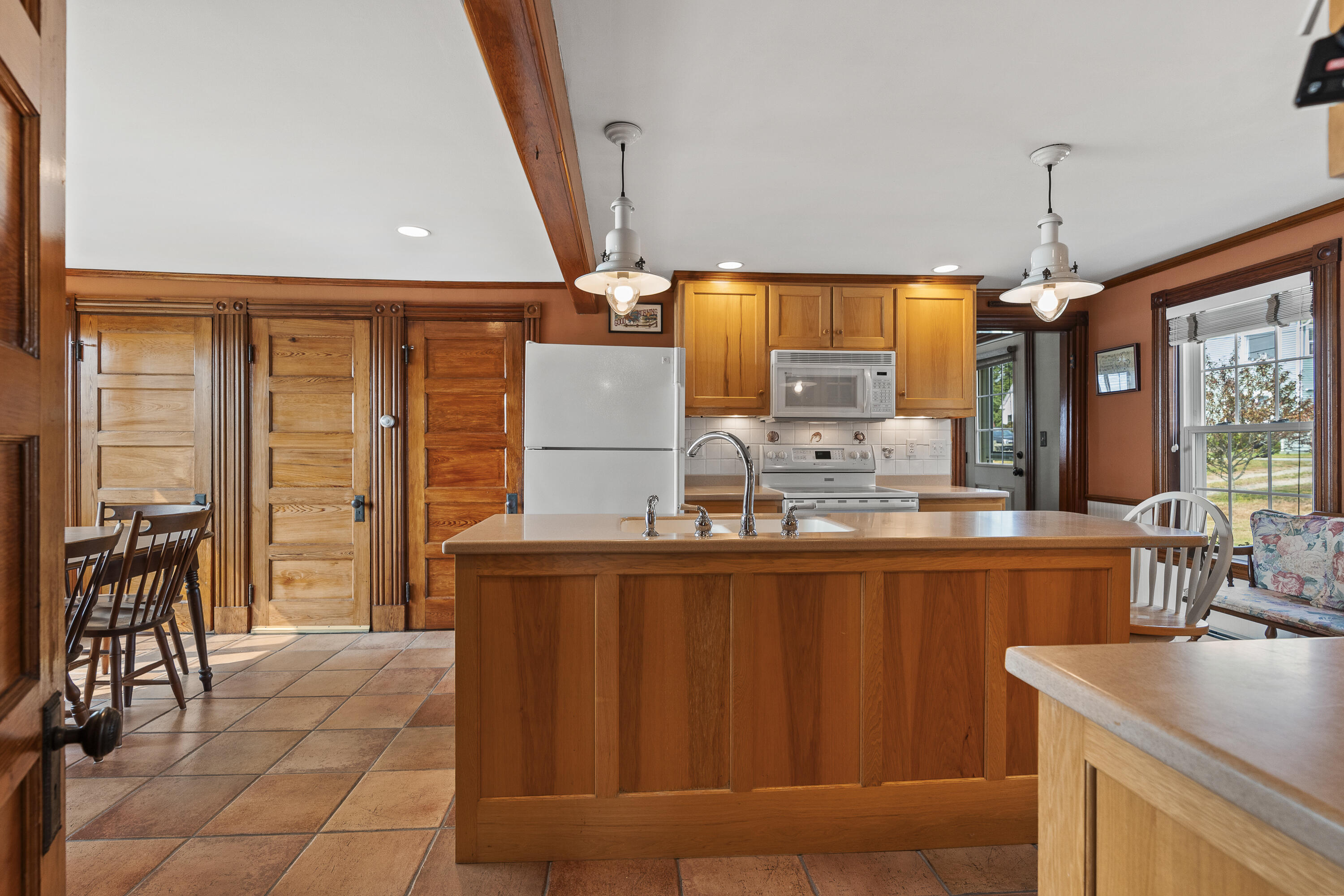 1 Fish Point Road Bristol ME 04554