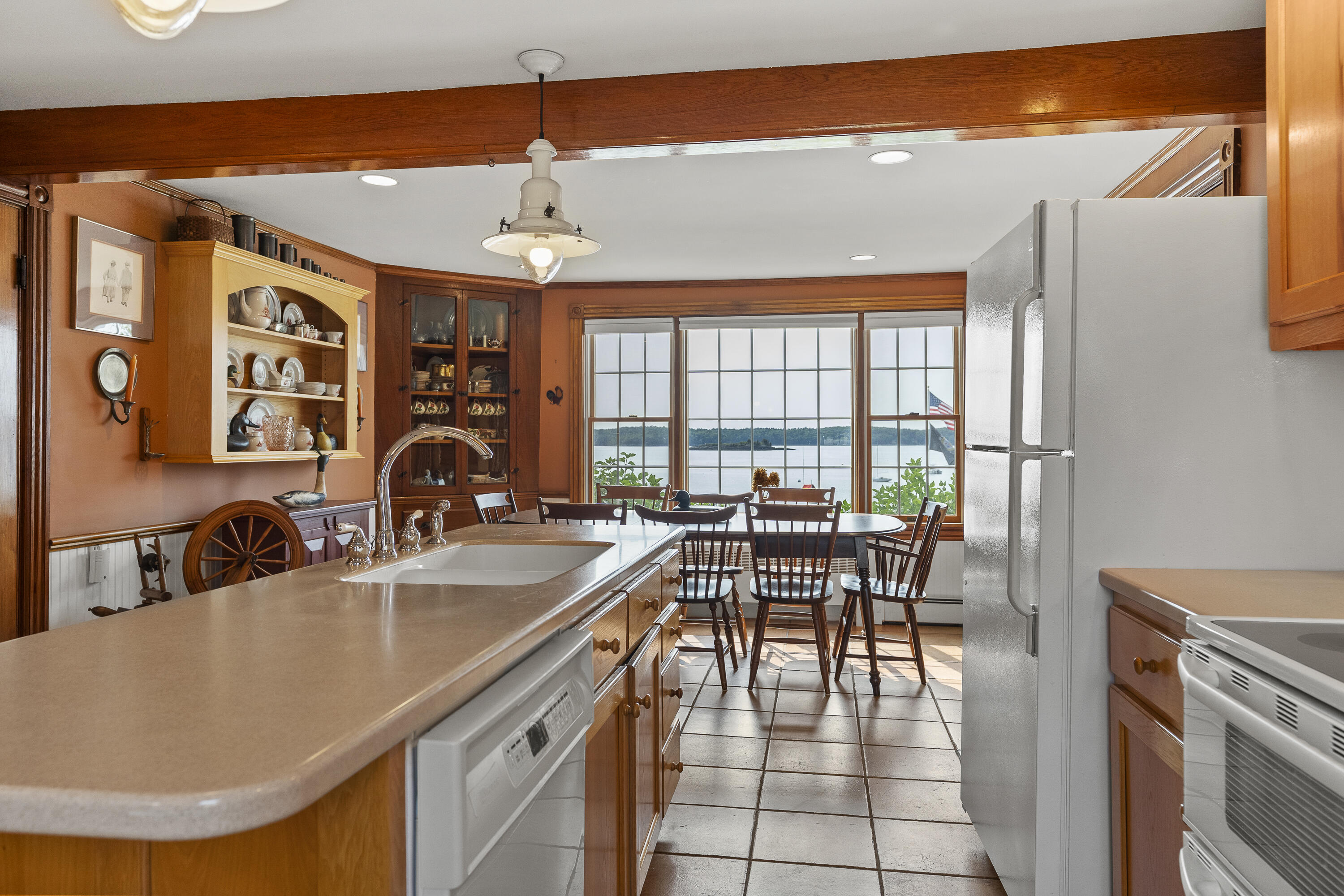 1 Fish Point Road Bristol ME 04554