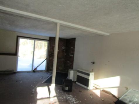 2 Libby Lane Sanford ME 04083