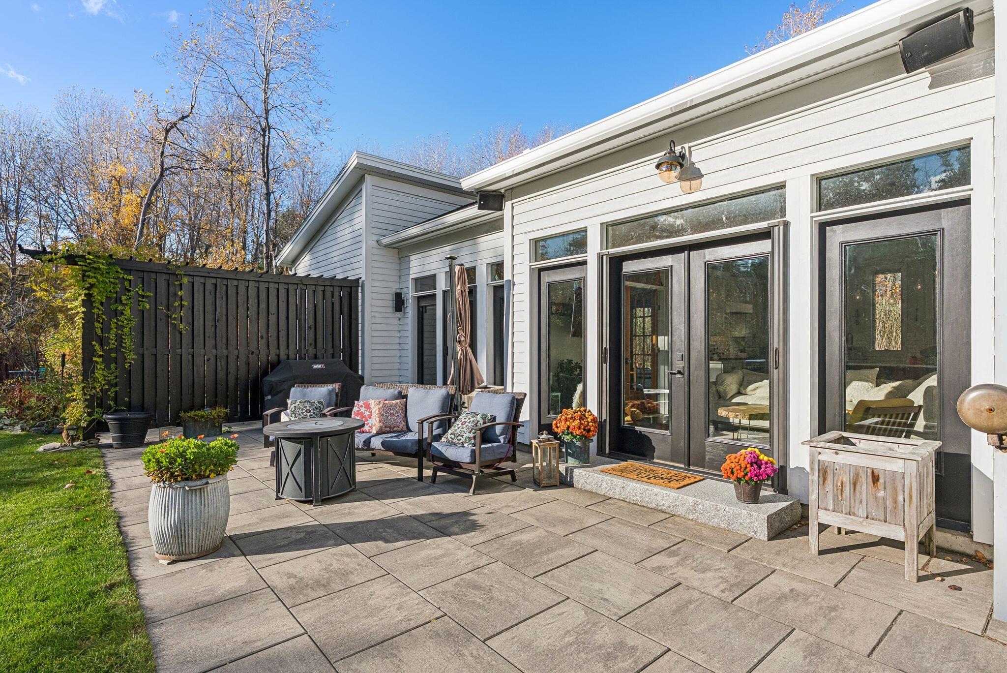 12 Wallace Street Kennebunk ME 04043