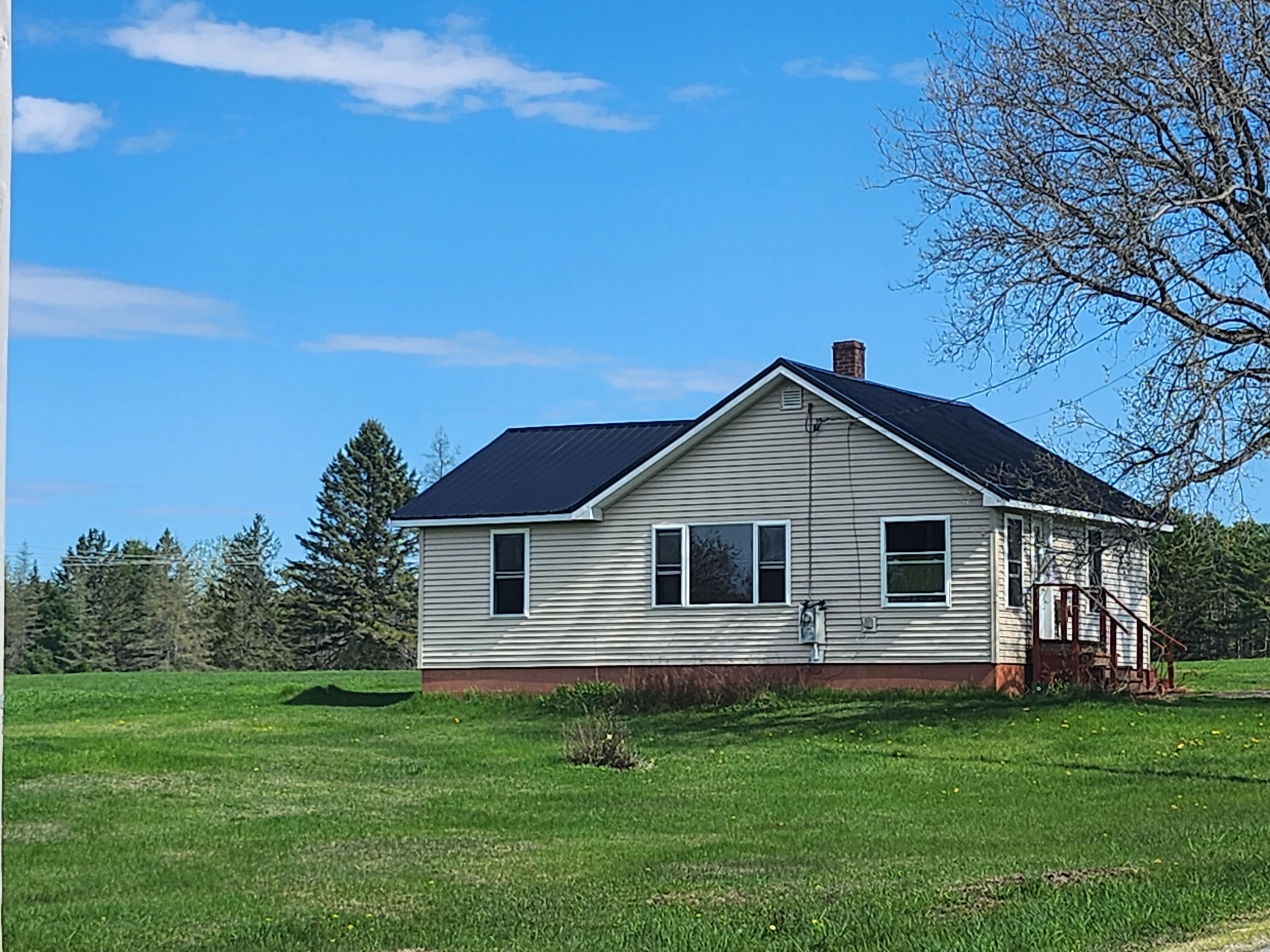 22 Badgerboro Road Palmyra Maine Real Estate Listing MLS 1558169