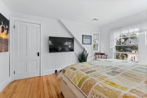 5 Summer Street Augusta ME 04330