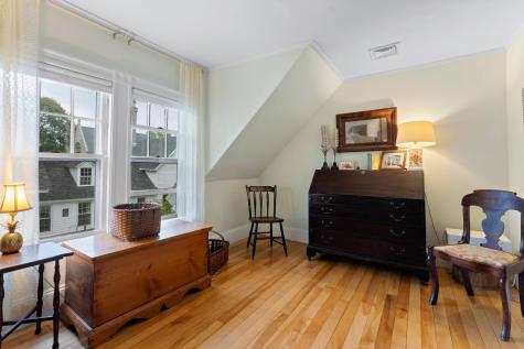 5 Summer Street Augusta ME 04330