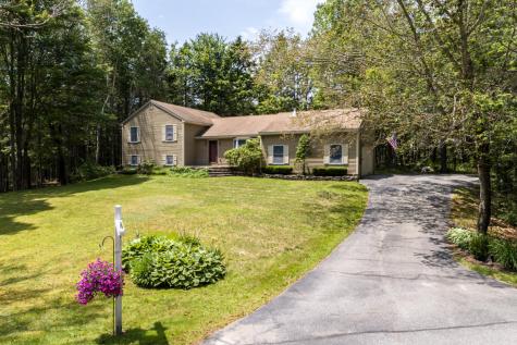 9 Kennebec Circle Bath ME 04530