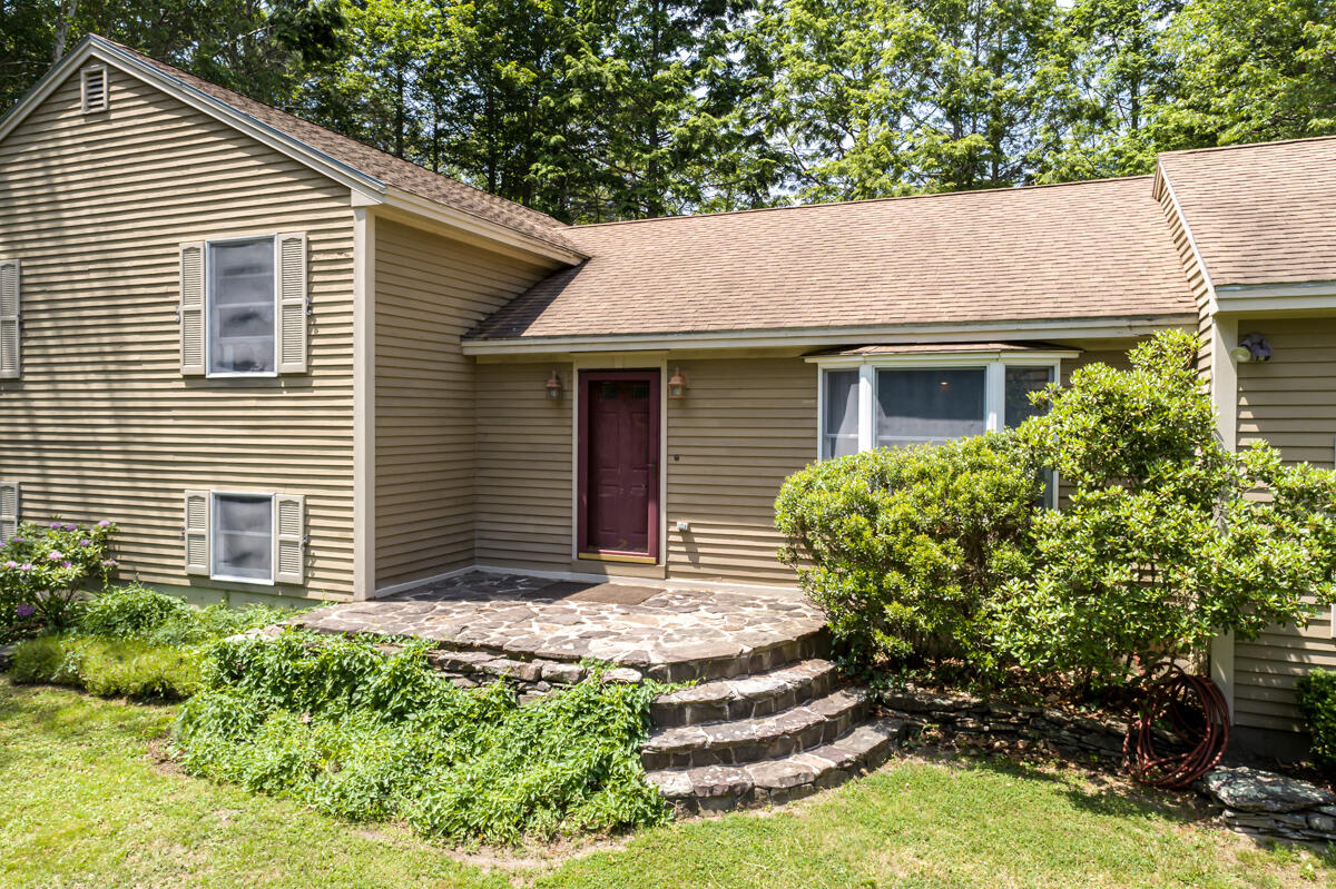 9 Kennebec Circle Bath ME 04530