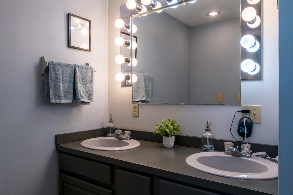 9 Kennebec Circle Bath ME 04530