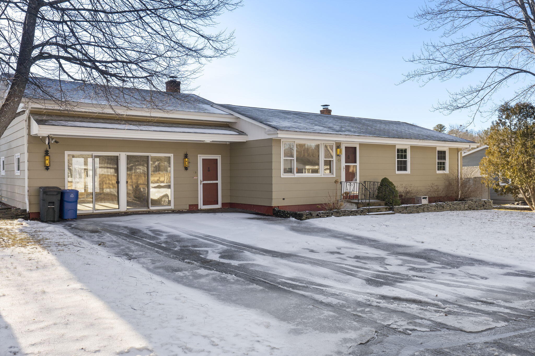49 Ashmount Street Lewiston ME 04240
