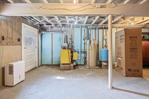 493 Litchfield Road Bowdoin ME 04287