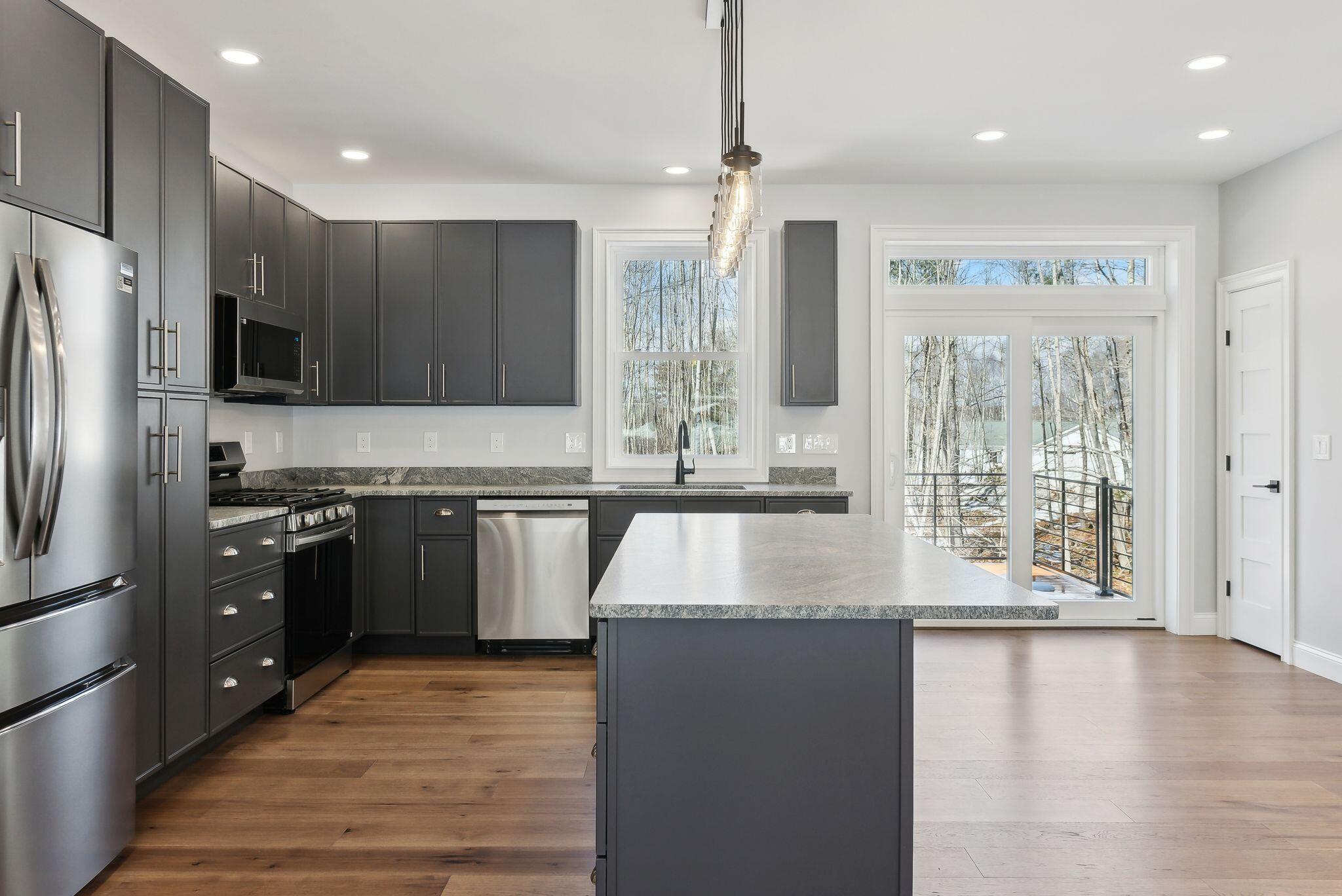 9 Rocky Reach Way Woolwich ME 04579