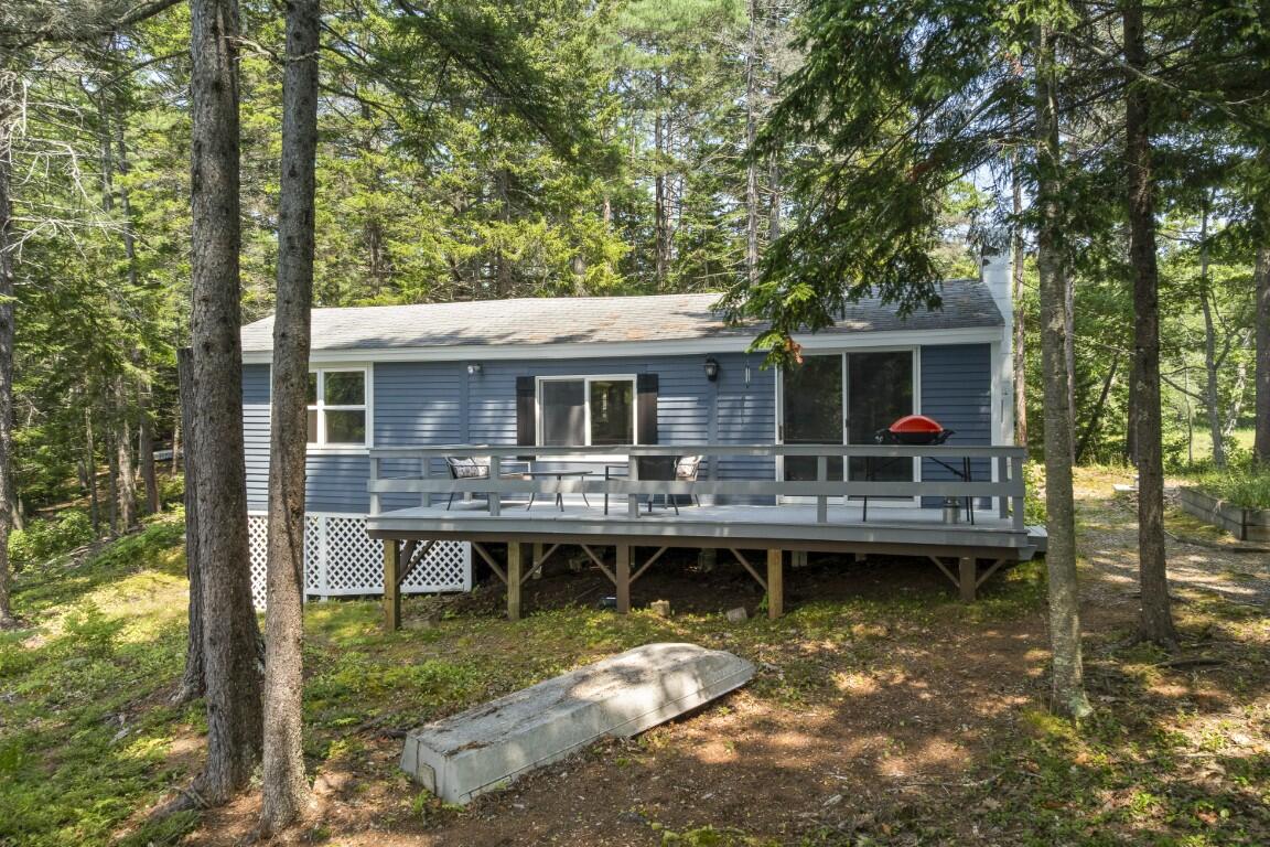 42 Wawenock Trail Boothbay Harbor ME 04538