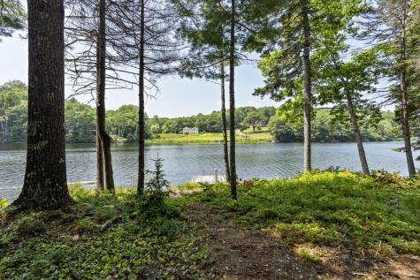 42 Wawenock Trail Boothbay Harbor ME 04538