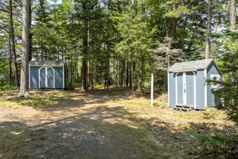 42 Wawenock Trail Boothbay Harbor ME 04538
