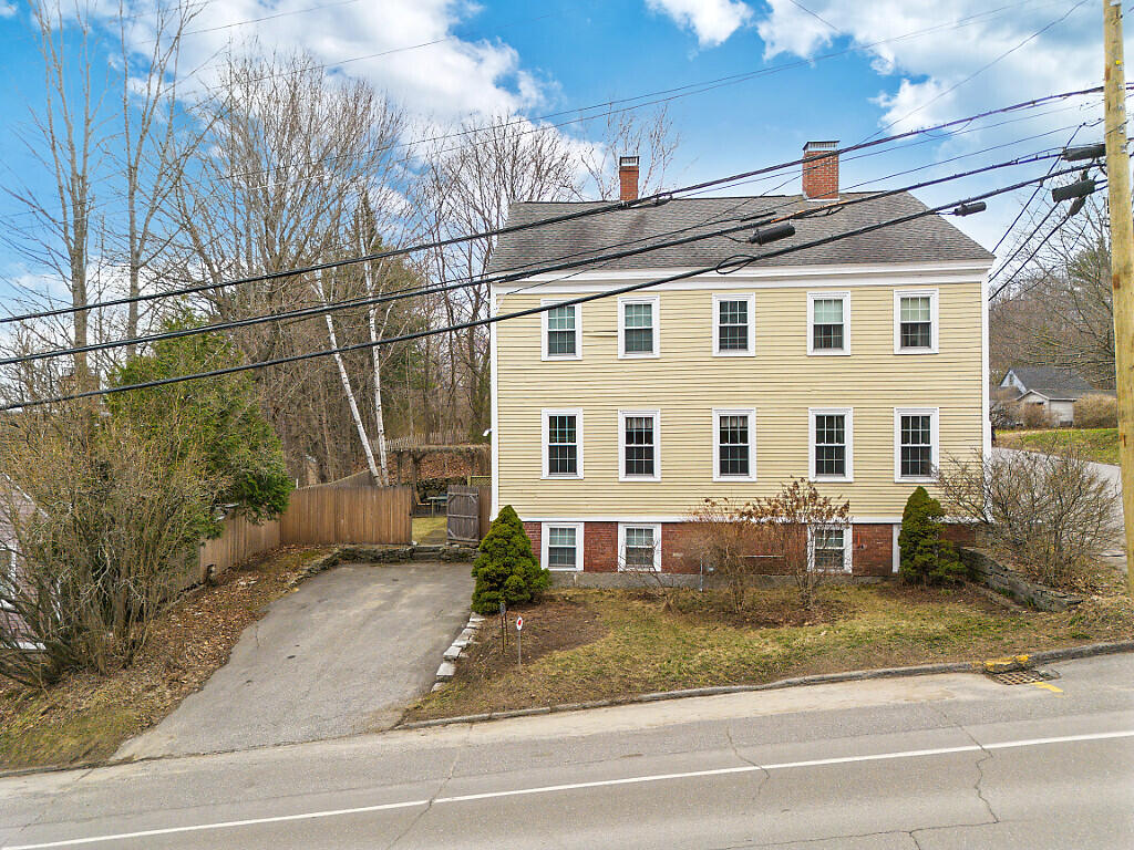 2 Warren Street Hallowell ME 04347