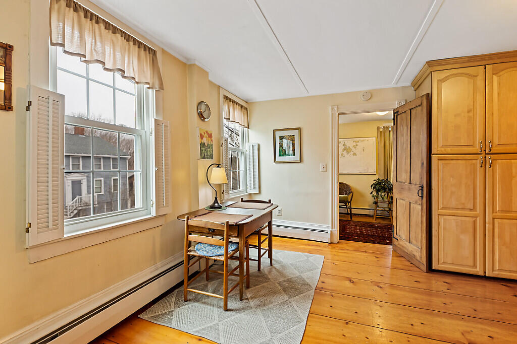 2 Warren Street Hallowell ME 04347