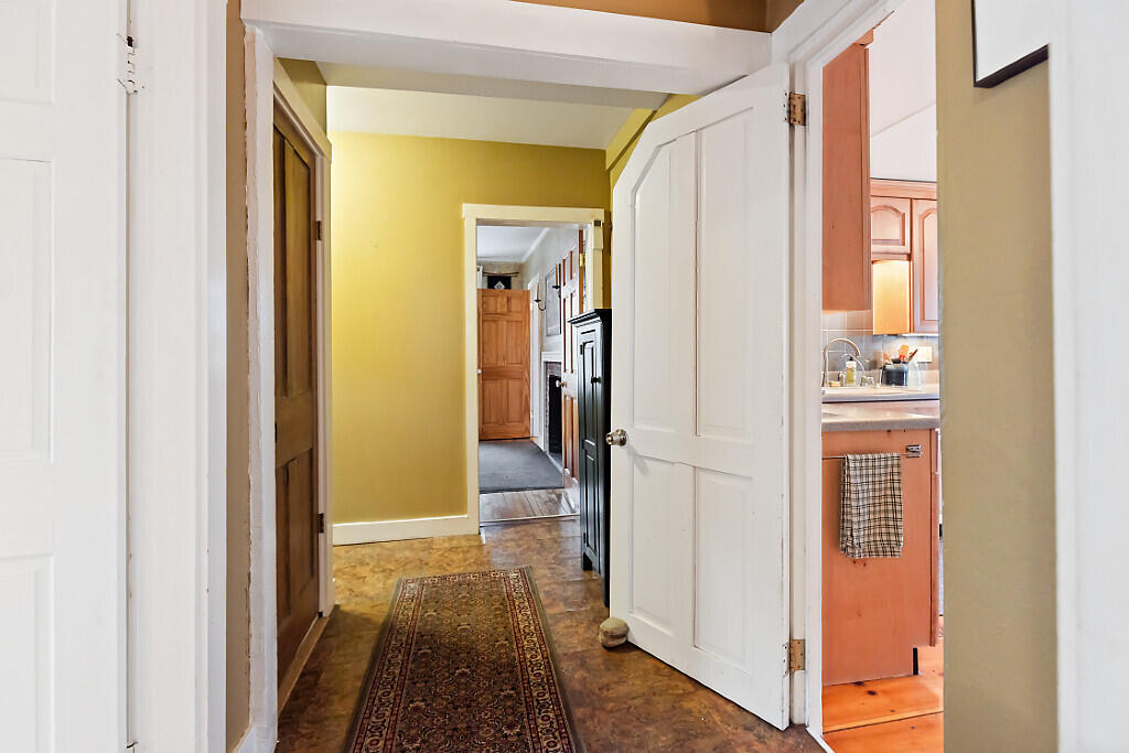 2 Warren Street Hallowell ME 04347