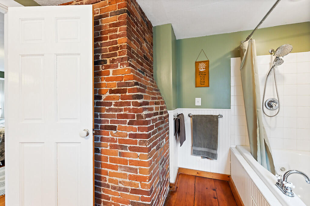 2 Warren Street Hallowell ME 04347