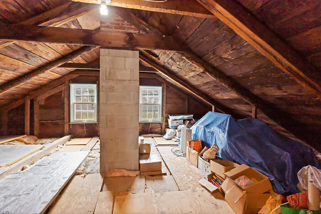 2 Warren Street Hallowell ME 04347