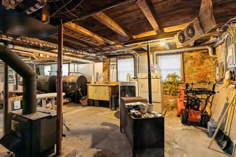 2 Warren Street Hallowell ME 04347