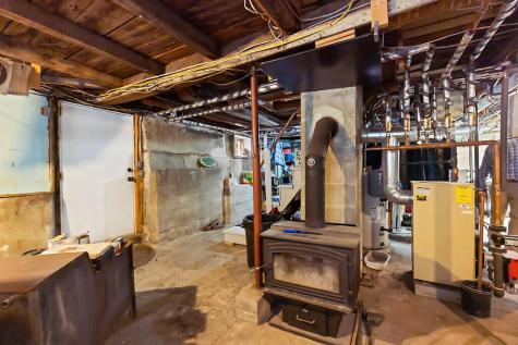 2 Warren Street Hallowell ME 04347