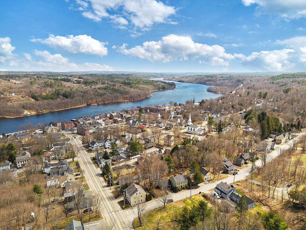 2 Warren Street Hallowell ME 04347