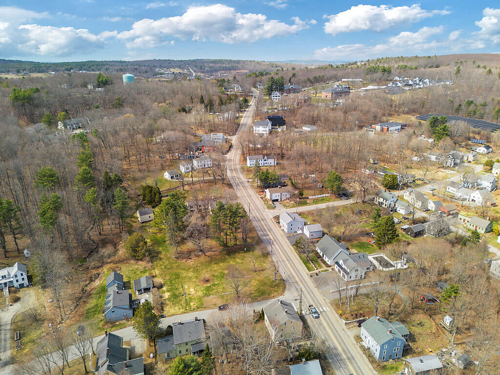 2 Warren Street Hallowell ME 04347