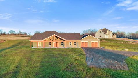 21 Mia Ridge Sidney ME 04330