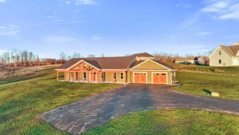 21 Mia Ridge Sidney ME 04330