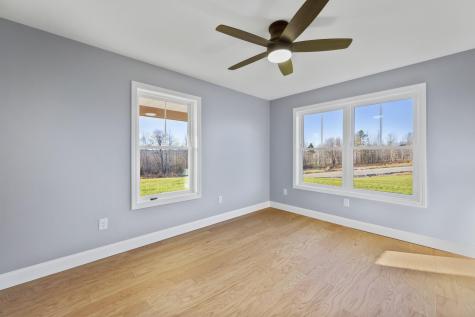 21 Mia Ridge Sidney ME 04330