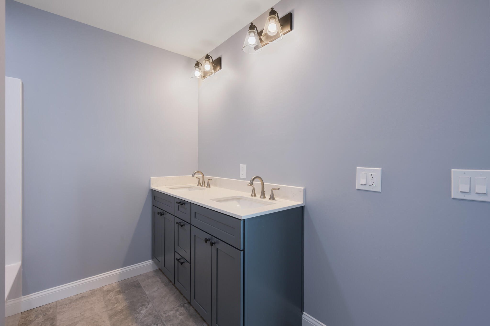 21 Mia Ridge Sidney ME 04330