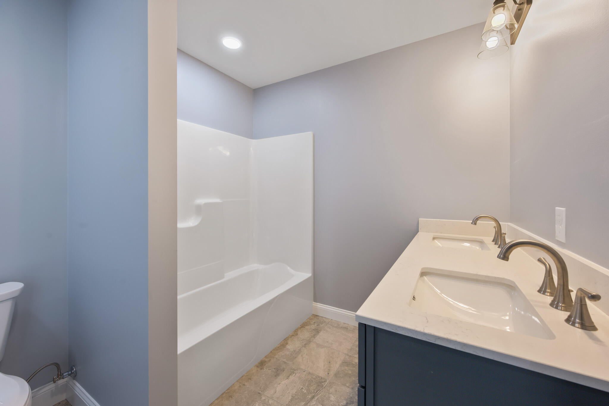 21 Mia Ridge Sidney ME 04330