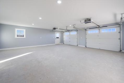 21 Mia Ridge Sidney ME 04330