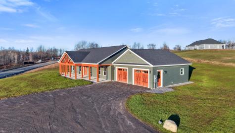 21 Mia Ridge Sidney ME 04330