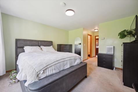 692 Kennebec Road Hampden ME 04444