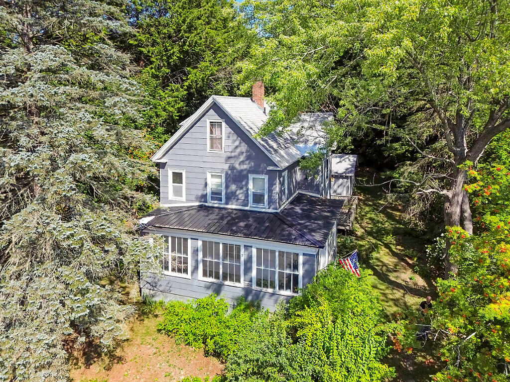 9 Glenwood Street Augusta ME 04330