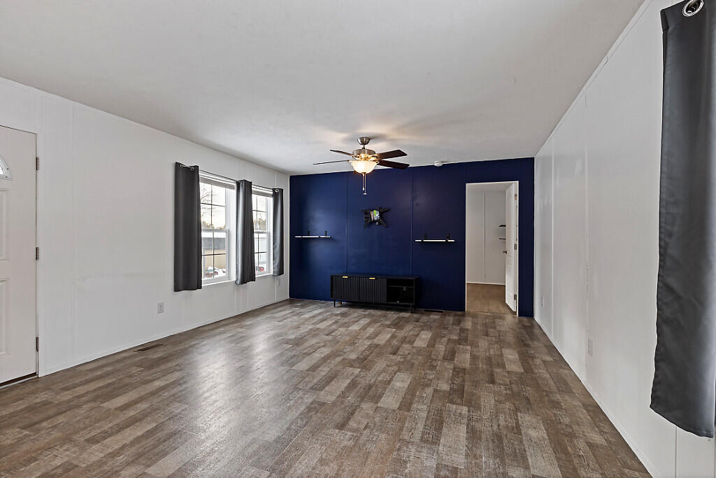 5 Holiday Lane Standish ME 04084