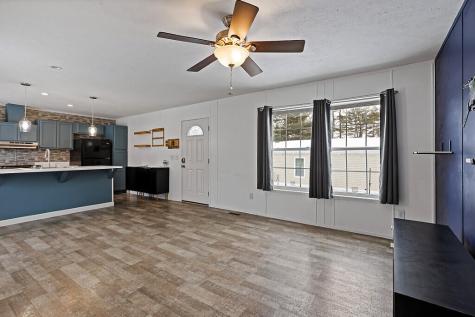 5 Holiday Lane Standish ME 04084