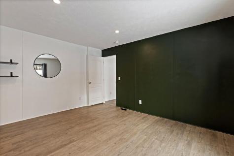 5 Holiday Lane Standish ME 04084