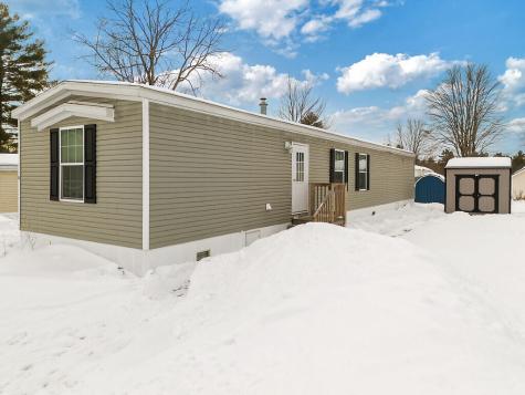 5 Holiday Lane Standish ME 04084