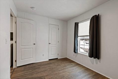 5 Holiday Lane Standish ME 04084