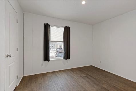 5 Holiday Lane Standish ME 04084