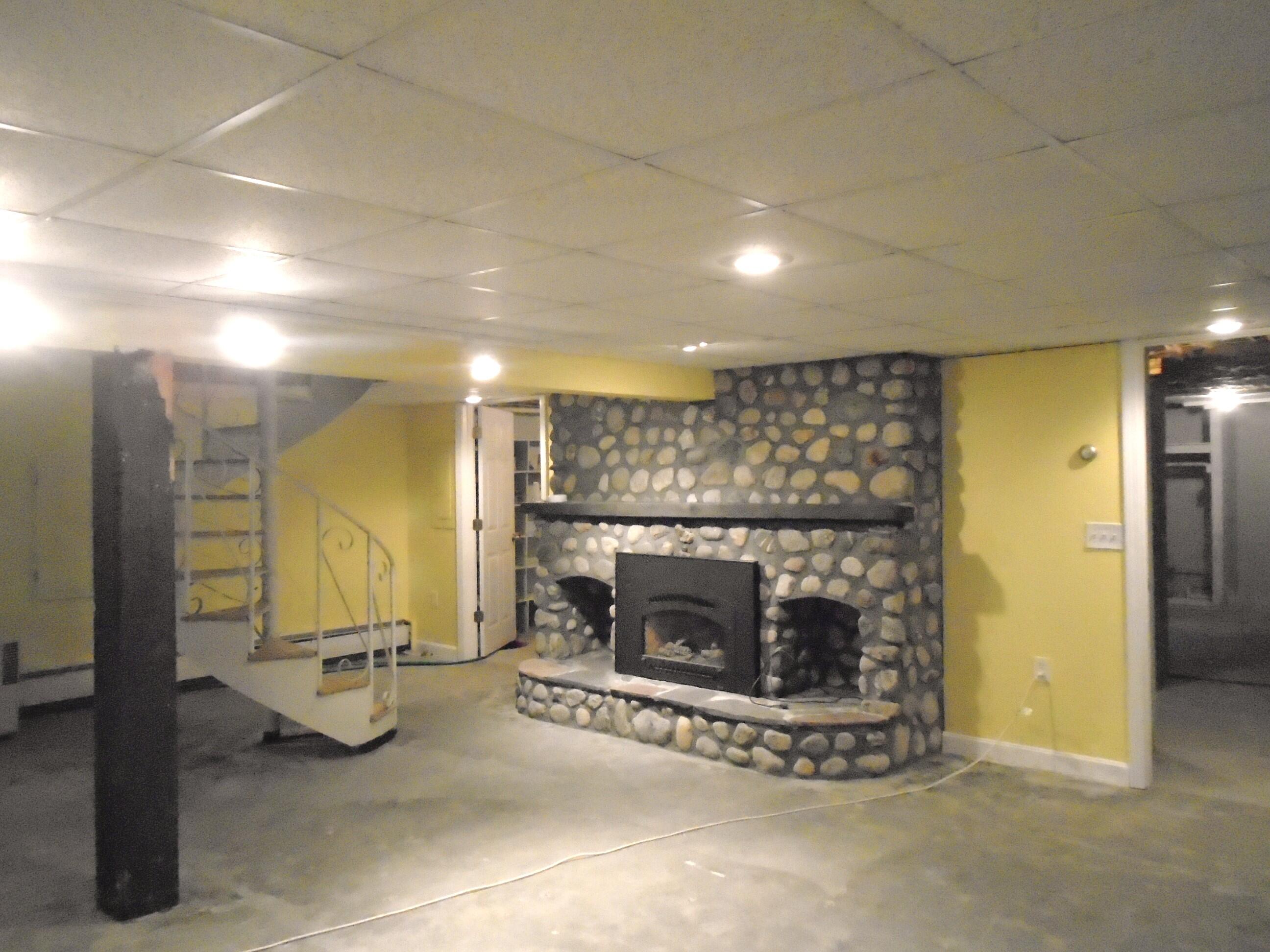 9 Dennis Street Skowhegan ME 04976