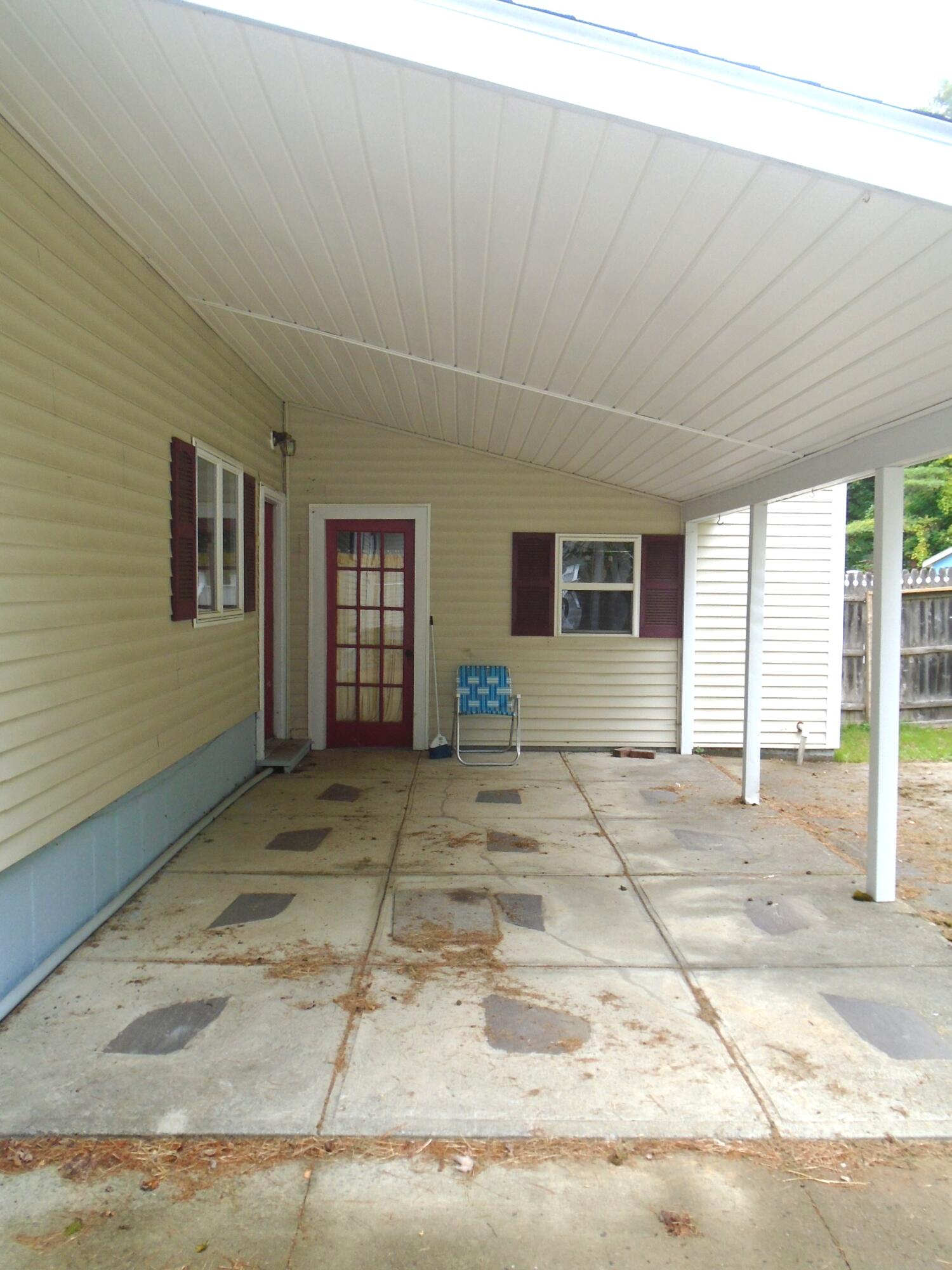 9 Dennis Street Skowhegan ME 04976